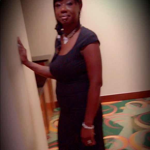 Black long Evening gown - Picture 4 of 5